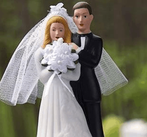 Wedding figures for the wedding cake